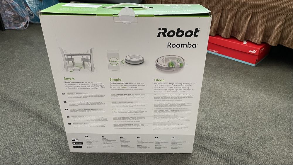 Продавам прахосмукачка робот iRobot 895