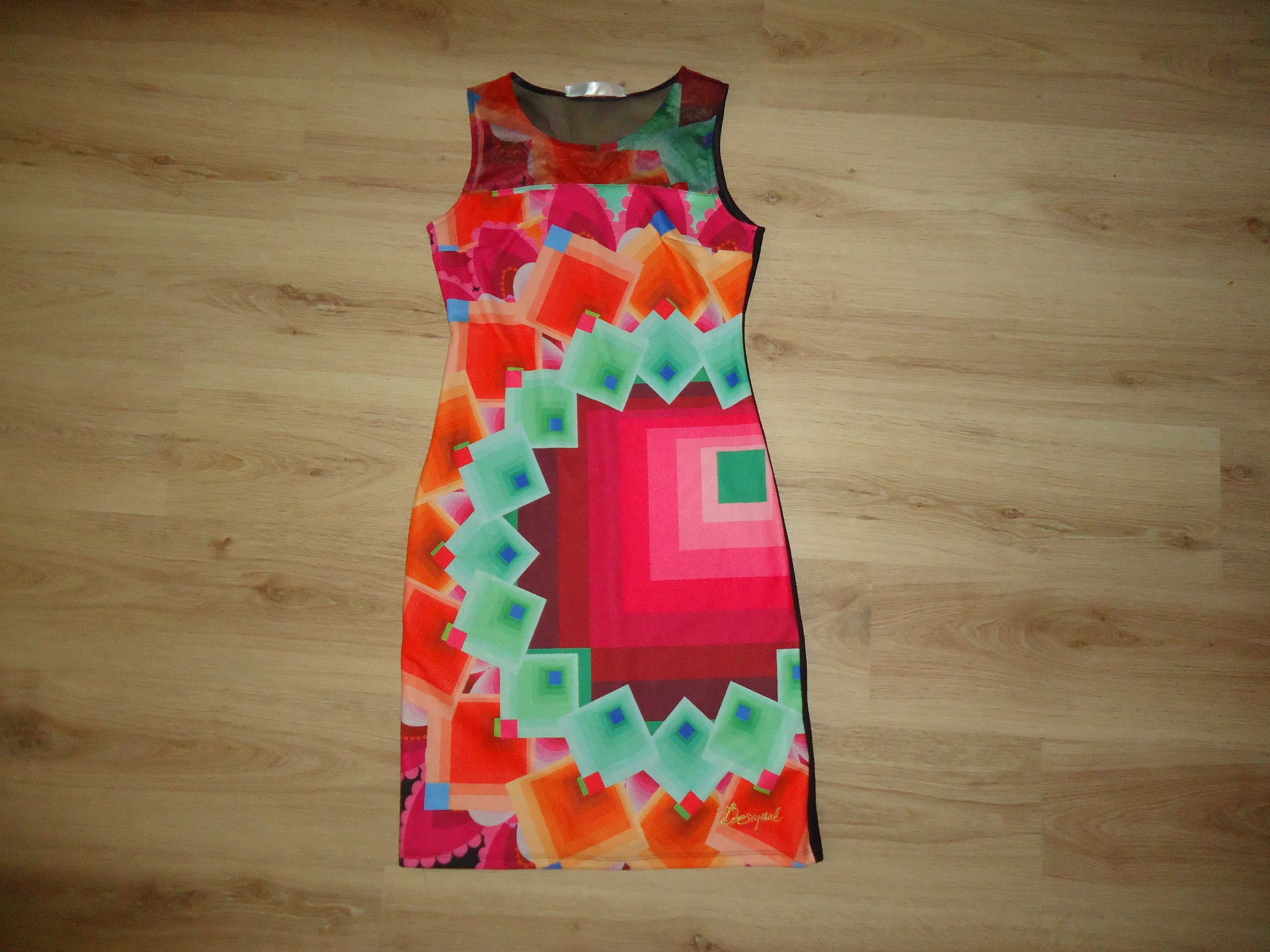 DESIGUAL--КРАСИВА ефектна рокля--М номер