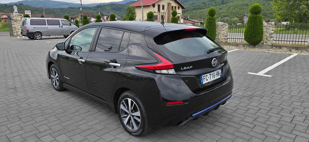 Nissan Leaf Tekna 40Kwh 12/2018