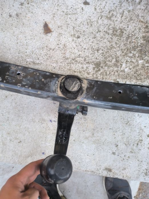 Теглич за Мерцедес С класа оригинален.