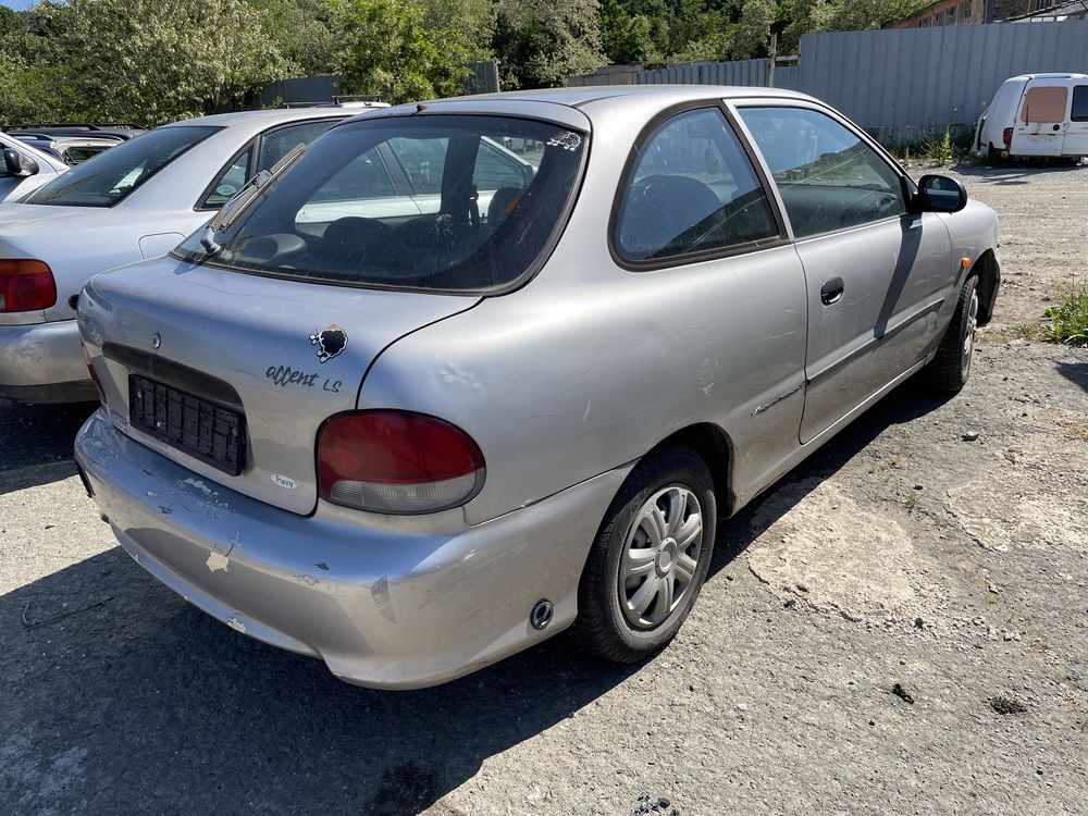 Hyundai Accent 1.3 LS 60hp 1998 На Части