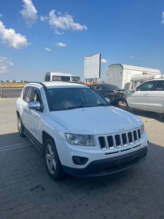 Dezmembram Jeep Compass 2.2 diesel din 2012