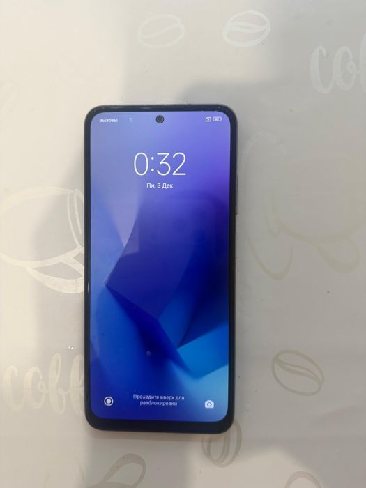 Продается телефон