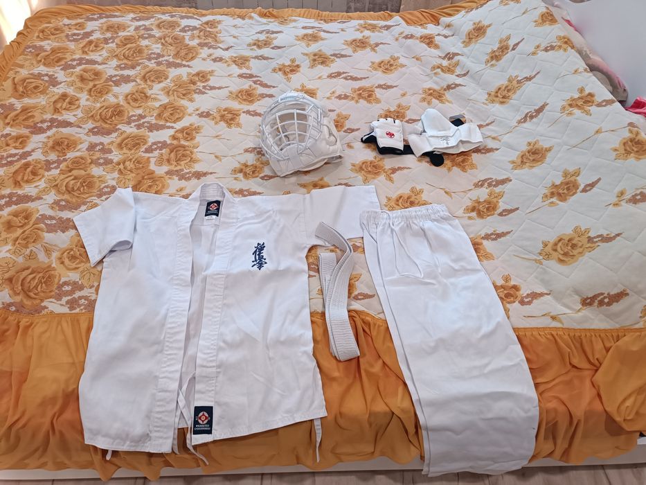 Продам новый набор для каратэ