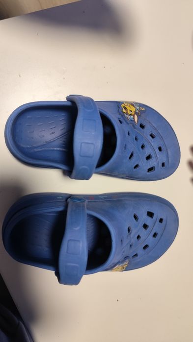 Подарявам детски чехли