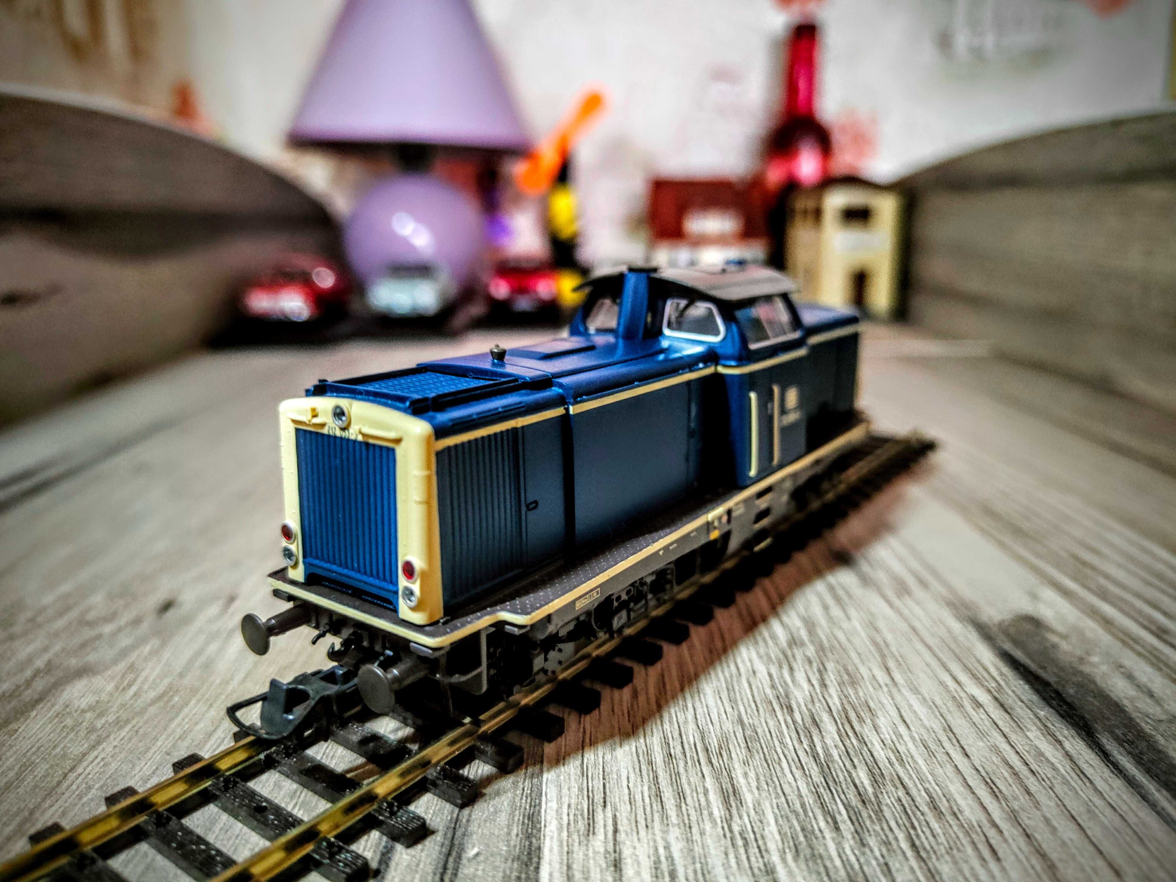 Roco дизелов локомотив серия 212 DB аналогов Н0 1/87