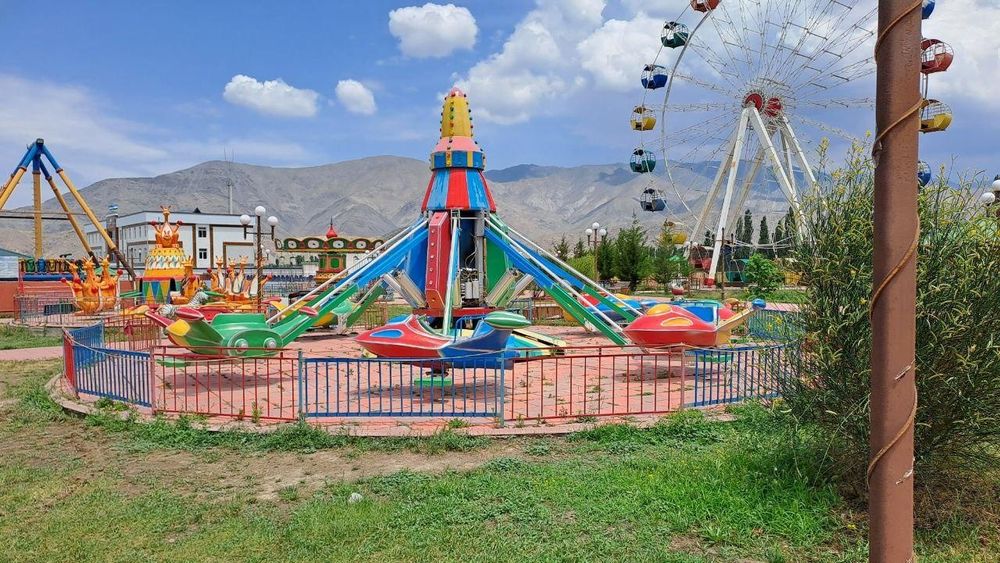 Истирохат боги ва аттракционлар