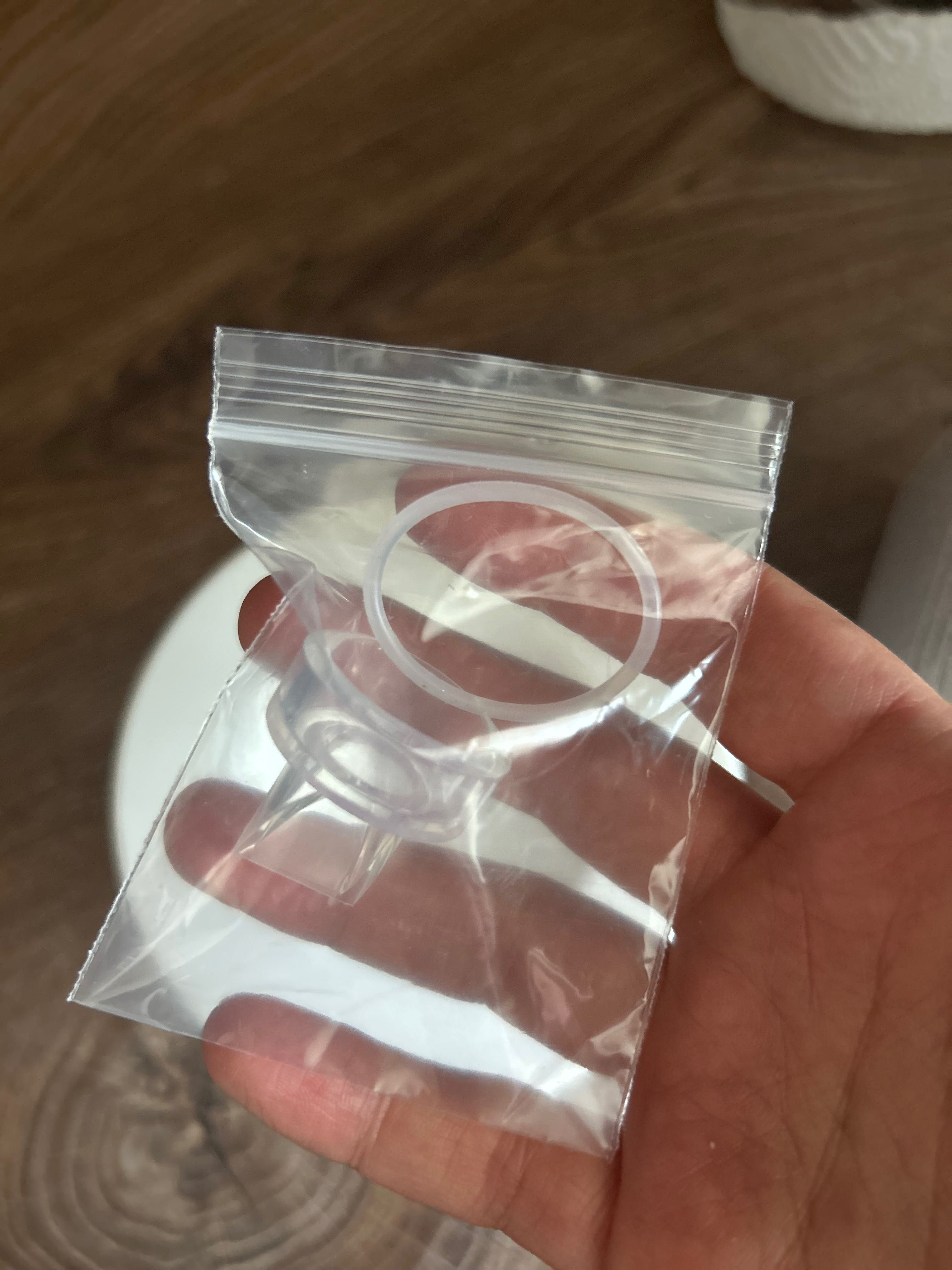 Lorellu handsfree помпа за кърма