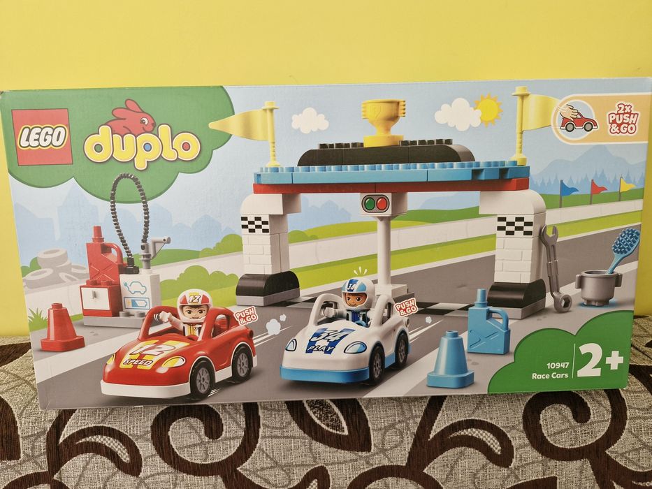 Конструктури Лего чисто нови