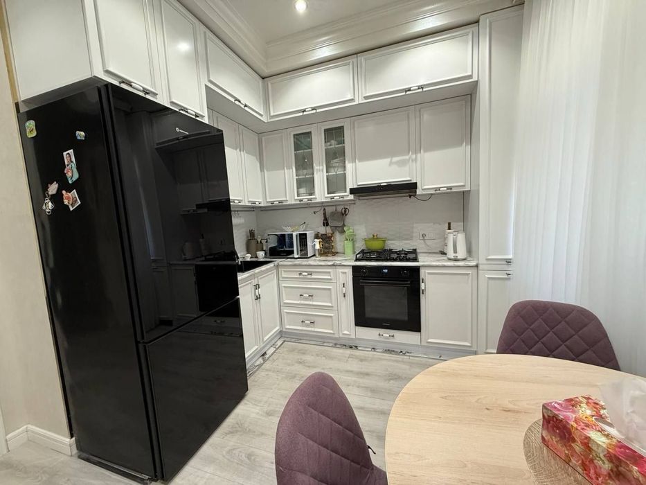 Продается трёхкомнатная квартира