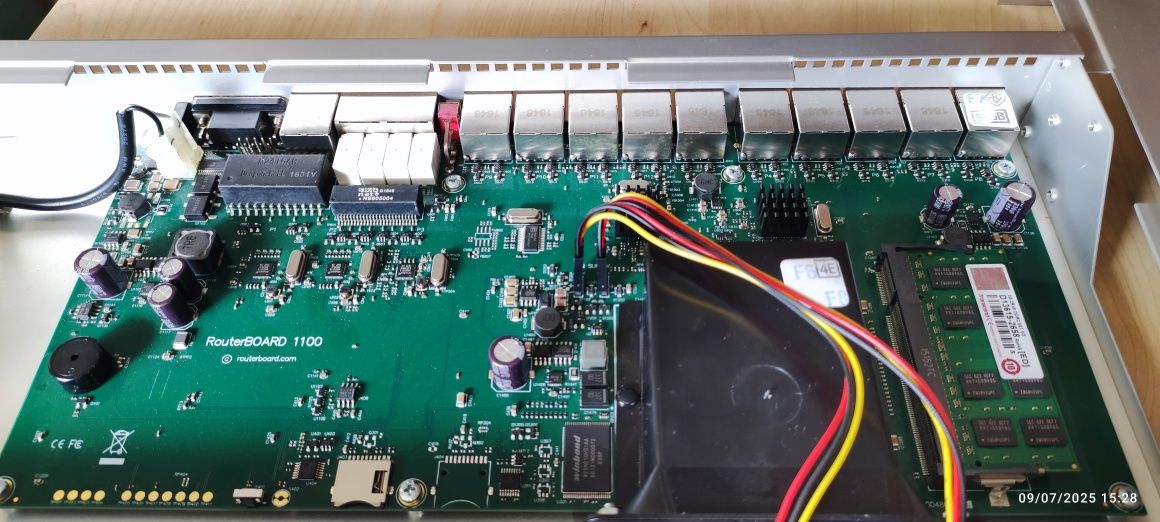 Mikrotik RouterBoard 1100AHx2