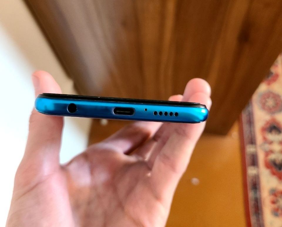 Redmi Note 9S Ideal holatda.