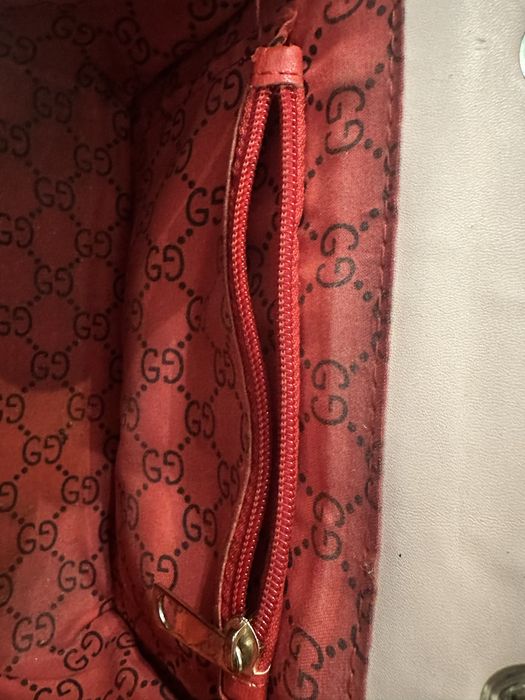 Vand geanta pentru detalii scrie-mi in privat