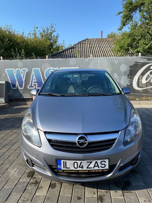 Vând Opel corsa D