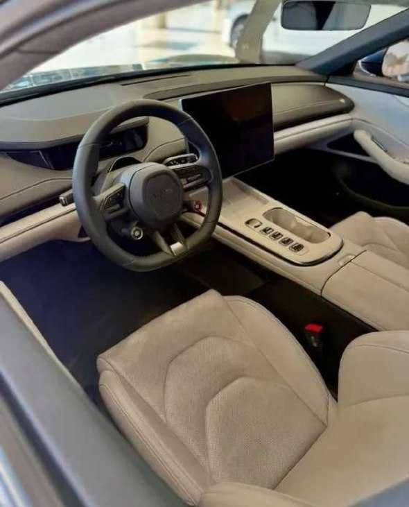 Xiaomi su7 700km 2025