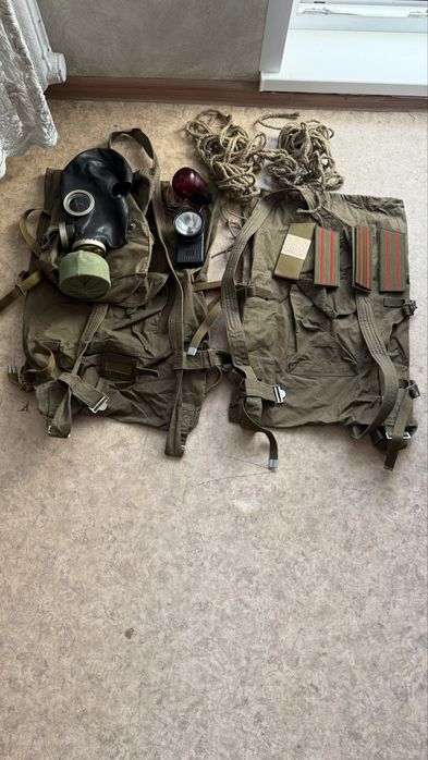 Вещмешок армейский СССР, фонарик СССР, погоны, противогаз