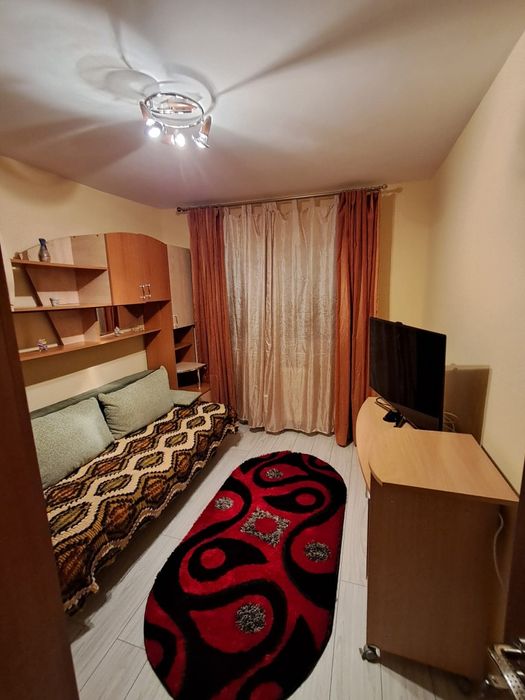 Închiriere apartament cu 3 camere