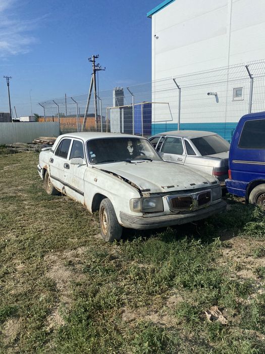 Продам Волгу 3110 на разбор