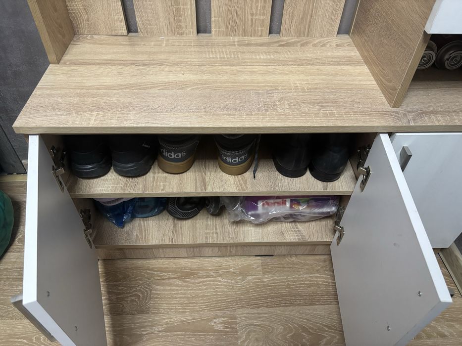 Шкаф для прихожей