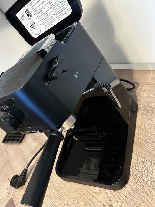 Aparat de cafea Delonghi utilizat 8 luni