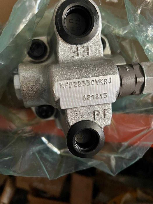 Гидравлический насос KFP2233