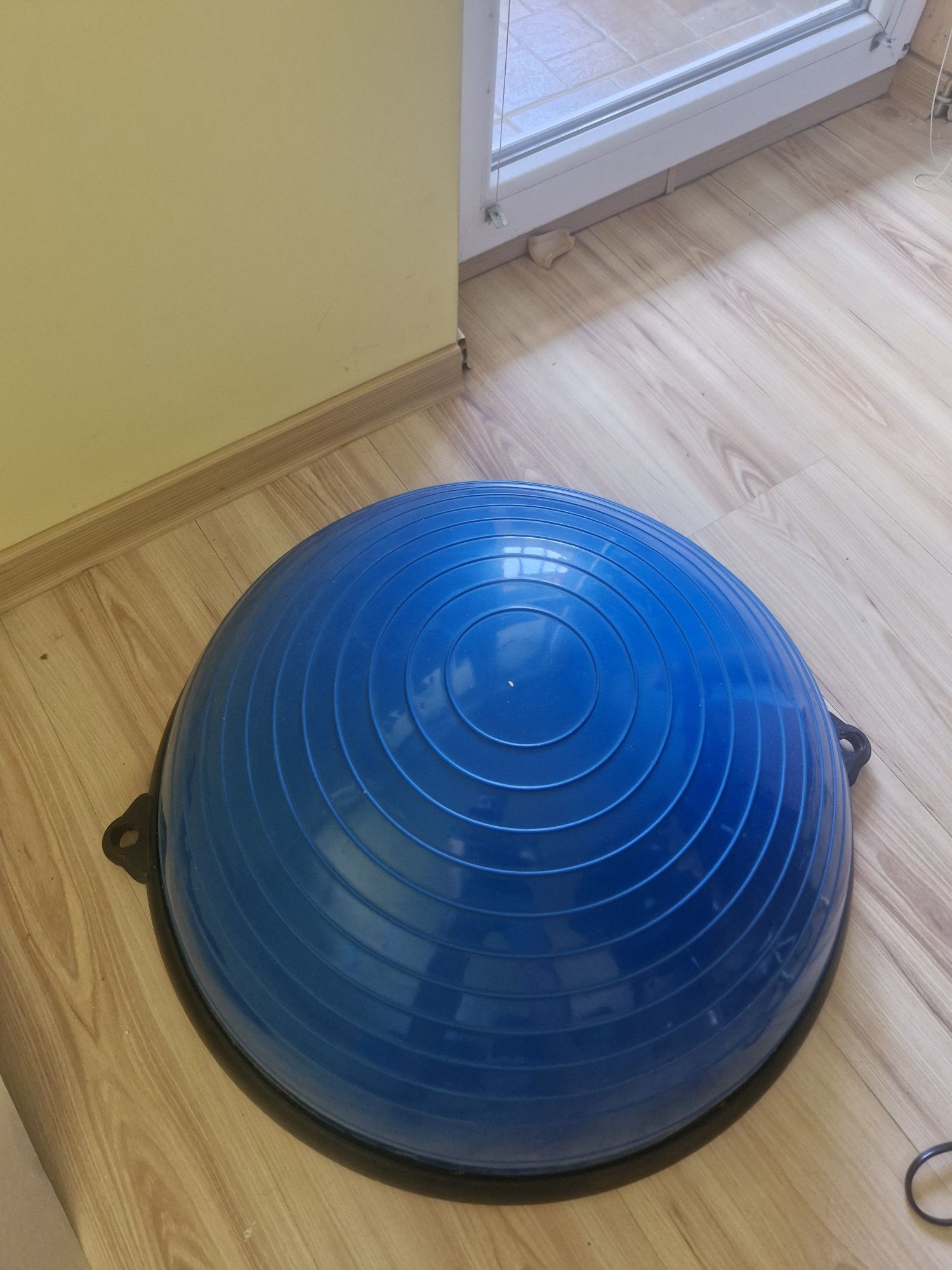 Bosu топка за баланс