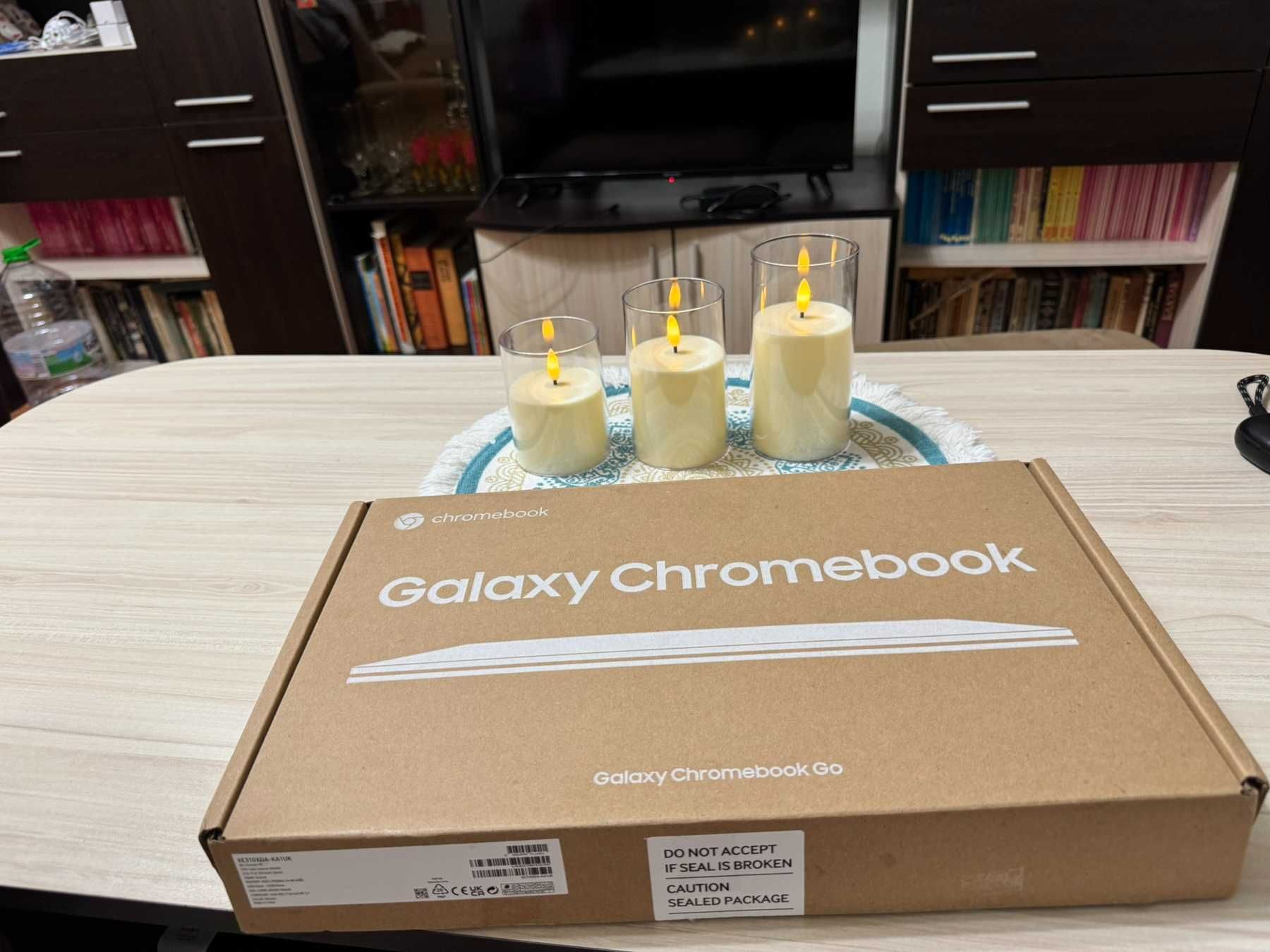 Лаптоп Samsung Galaxy Chromebook Go 11.6" 4RAM, SSD 64GB e.MM
