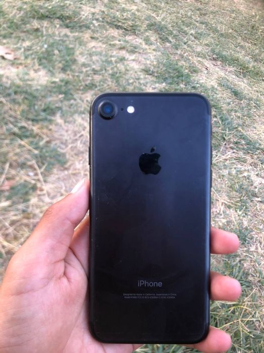 Iphone 7 ideal.