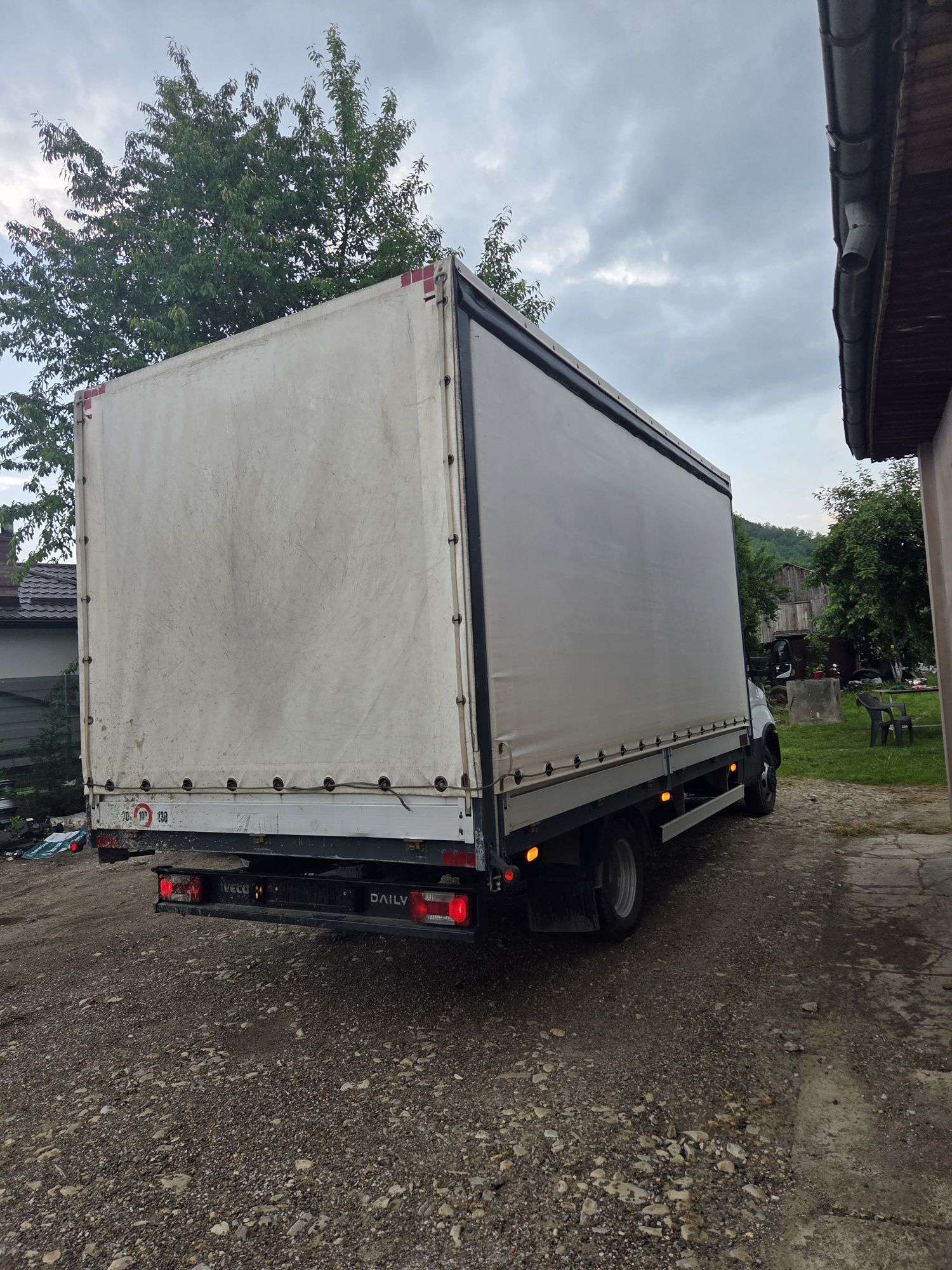 Iveco daily 35c16 cu prelată pe role