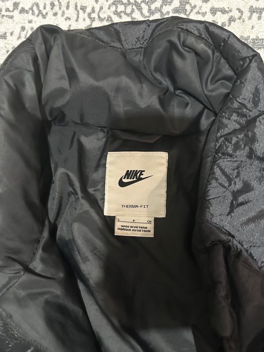 Дамско зимно дълго яке Nike