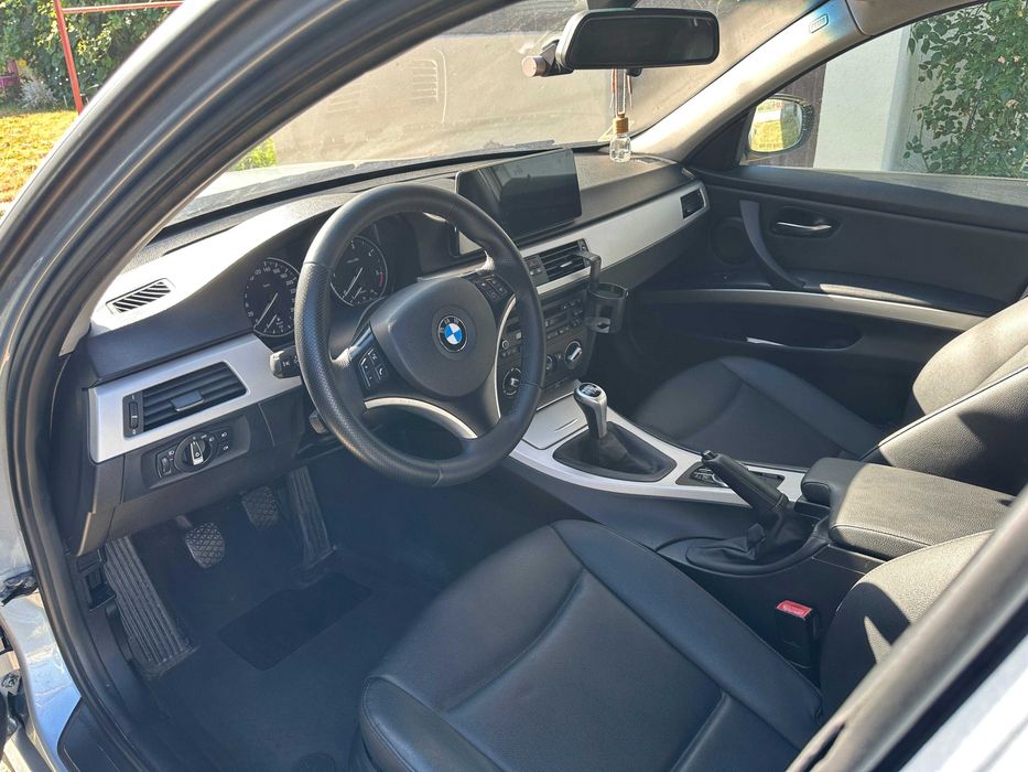 BMW Seria 3 320D E90 LCI