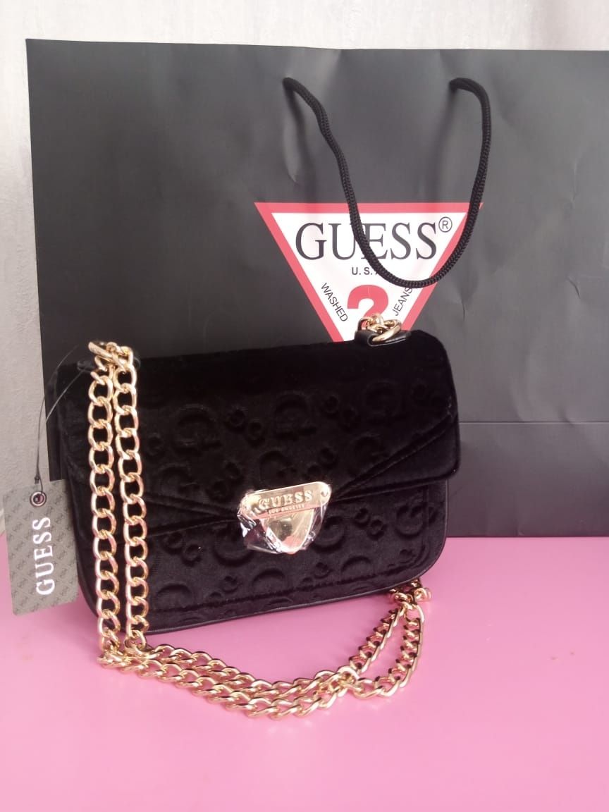 Продам сумочку бренда Guess