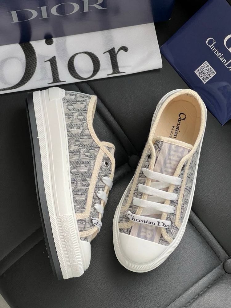 Adidasi Dior Noi !!! Marimi 36/40 !!!