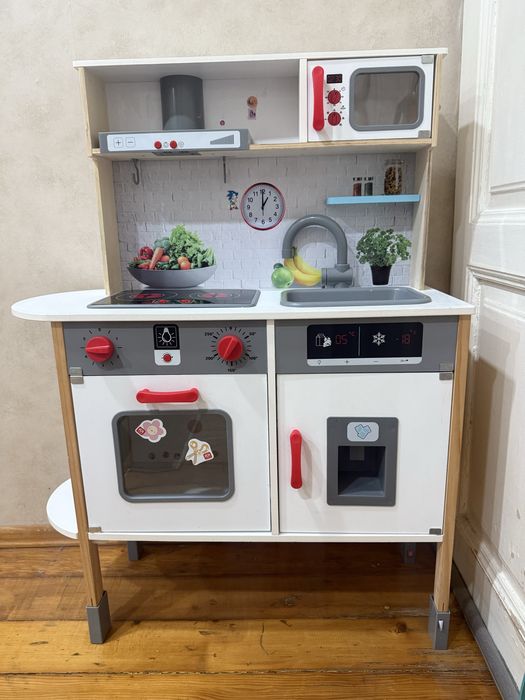 Детска дървена кухня