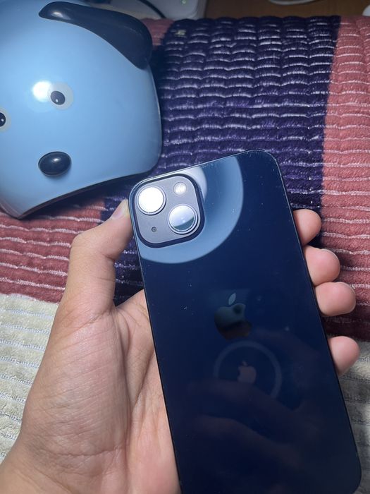 iPhone 13 night blue