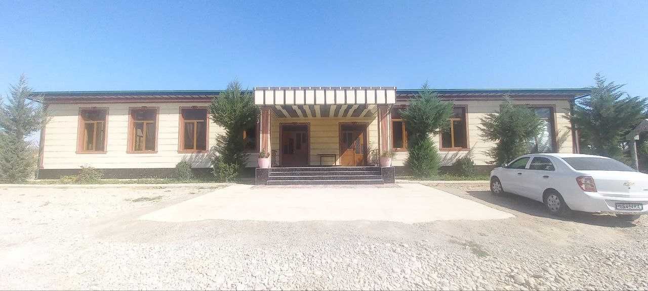 Sherobod tumanida noturar binosi bolib tolash sharti asosida sotiladi