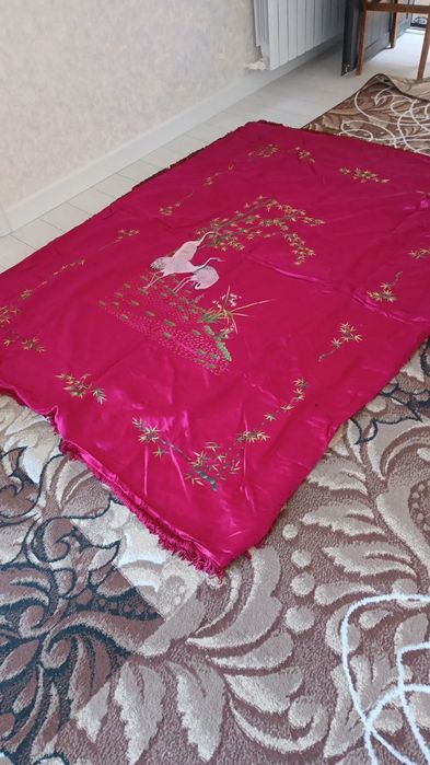 Кўрпа жилдлари сотилади