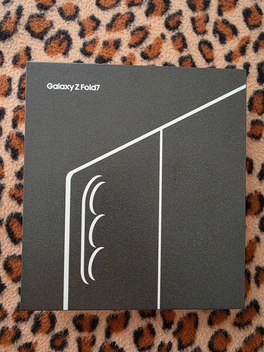 Samsung galaxy zfold 7, 512 GB, тъмносин.
