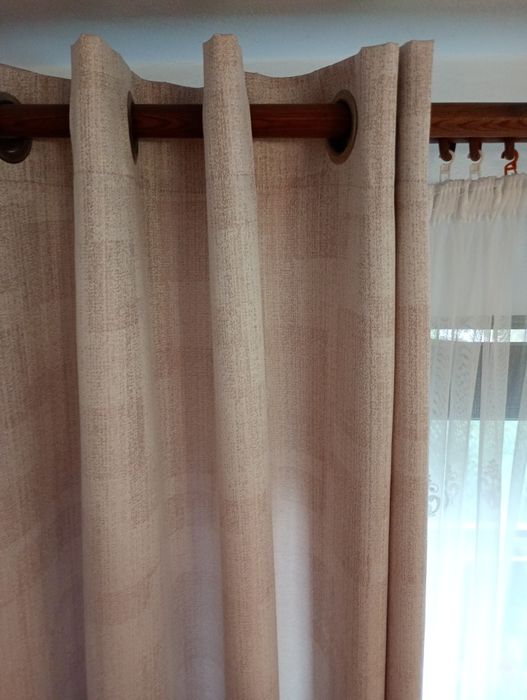 Draperii cu inele bej