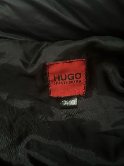 Hugo boss елек за деца