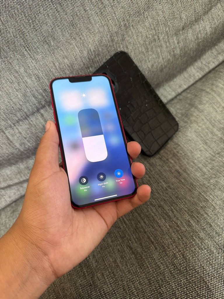 IPhone 13 red 128GB