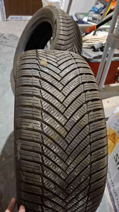 245/50/18 2бр Всесезонни и 2бр летни