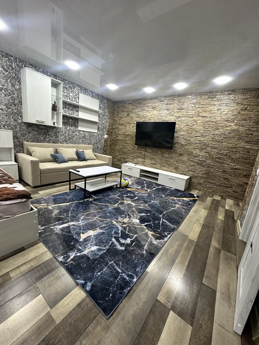 Квартира посуточно и почасово полуторка