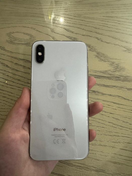 продам Айфон x в хорошем состояний