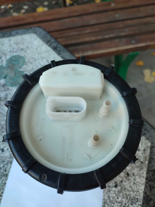 Бензинова помпа, с кошницата, за Голф, Поло, Сеат, Ауди и Шкода