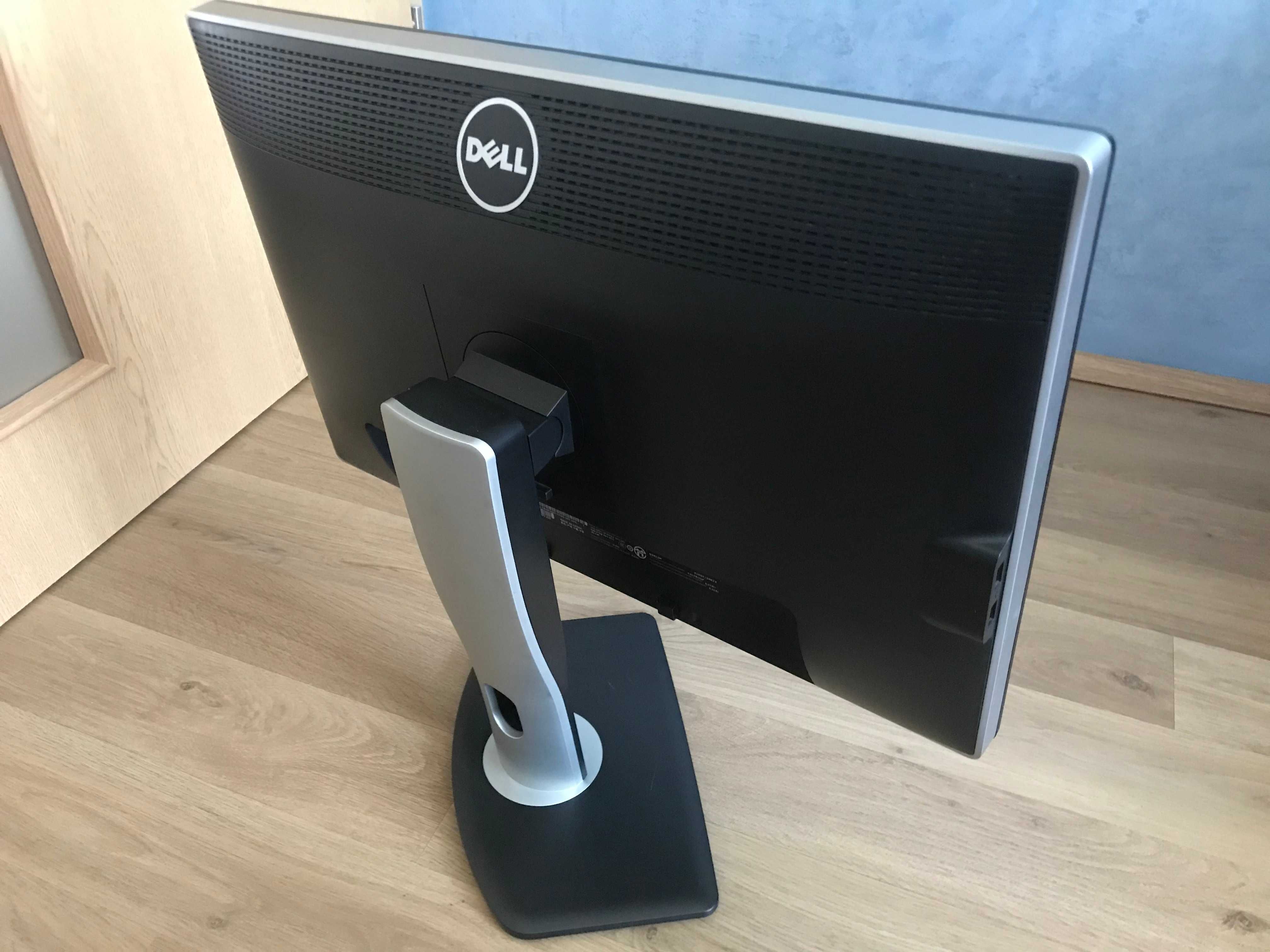 Monitor Dell in stare foarte buna
