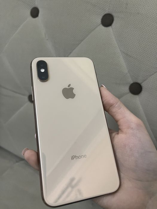 Iphone xs 64 gold SROCHNO SOTILADI