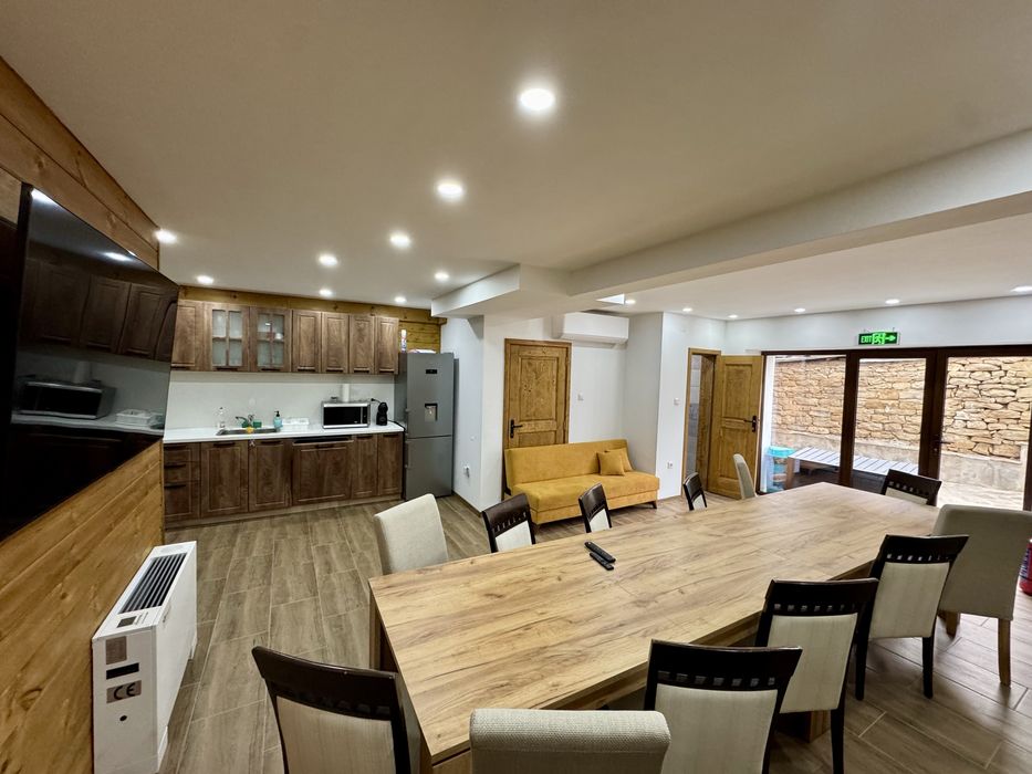 Къща за гости/ Стаи за гости гр. Лясковец