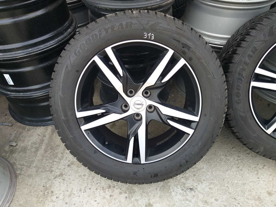 Set 4 anvelope GoodYear Ultra Grip Performance 235 55 R18 ci313