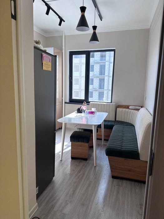 Продаю срочно дом своя 2 ком 10 этаж новостройка мебель и техника